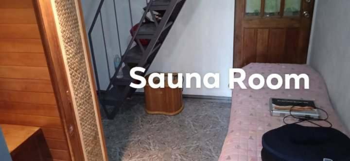 Sarah'S Garden Bnb & Spa Bed & Breakfast Clarin  Exterior photo
